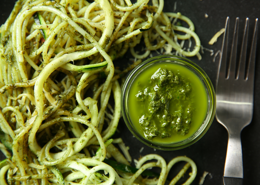 zucchini noodles pesto
healthy vegetarian recipes